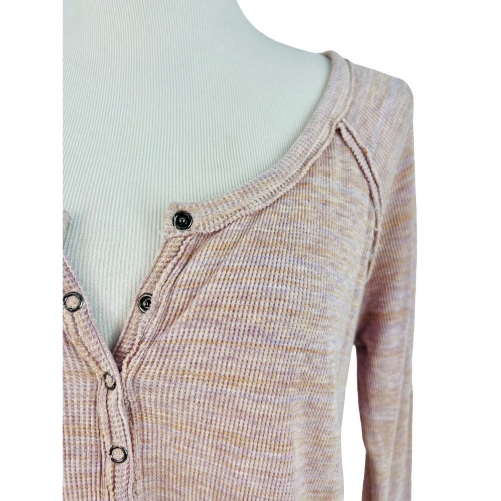 Free People Casual Boho Waffle-Knit Long Sleeve Lavender Ruffled Hem Flowy Top - Picture 3 of 16
